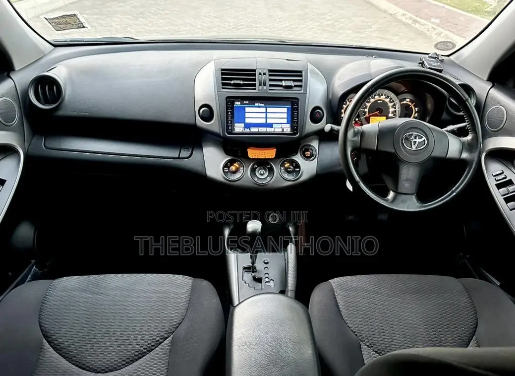 Toyota RAV4 2010 Black