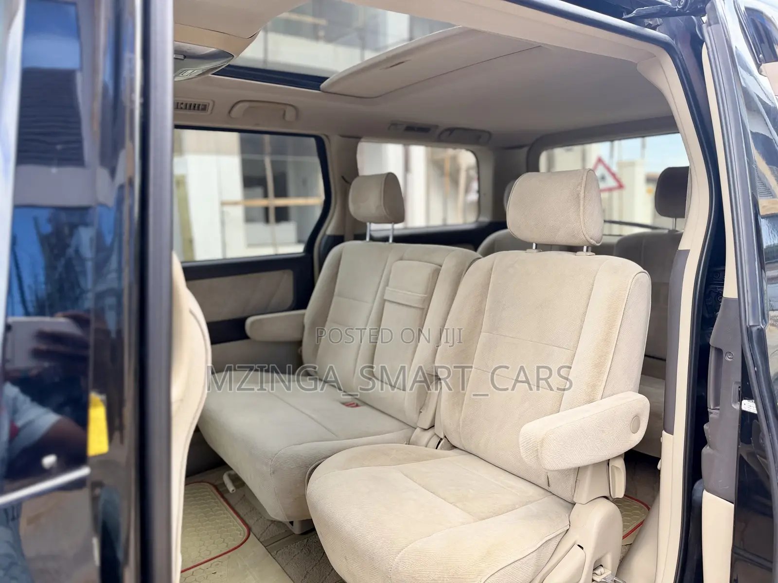 Toyota Alphard 2004 Black