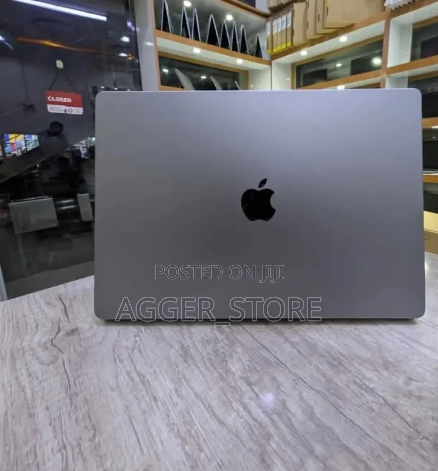 New Laptop Apple MacBook Pro M1 32GB Apple M5 SSD 512GB