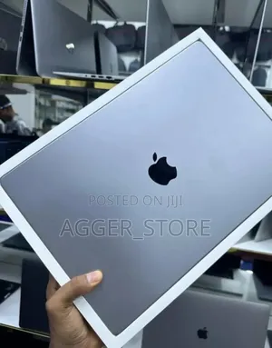 Laptop Apple MacBook Pro M1 64GB Apple M1 Max SSD 1T