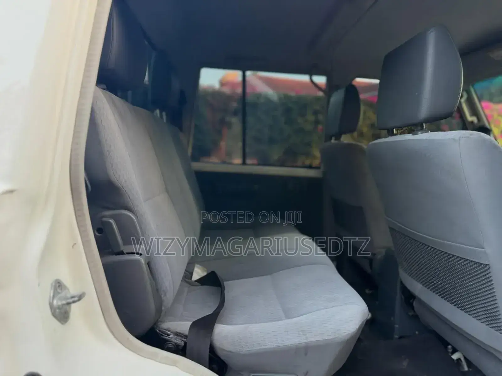 Toyota Land Cruiser 79 Series 2019 Off white