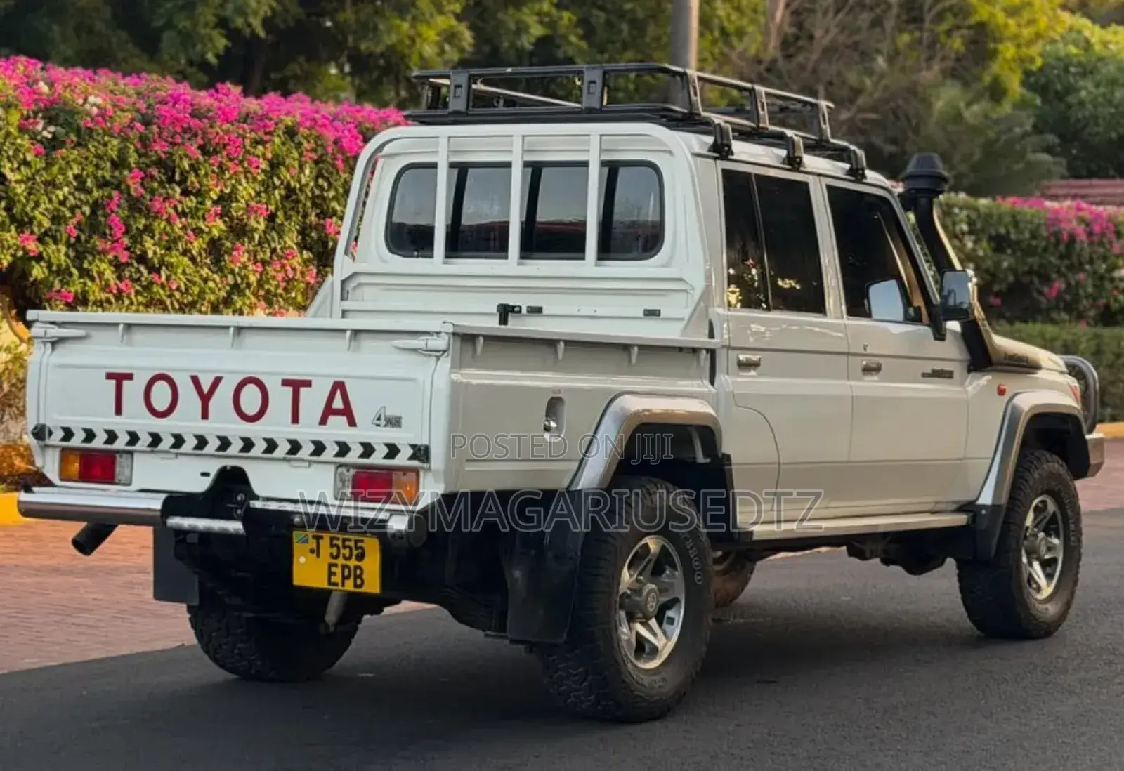 Toyota Land Cruiser 79 Series 2019 Off white