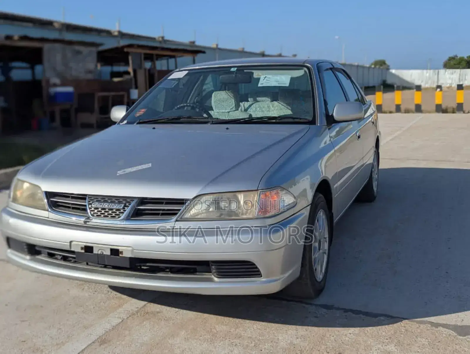 Toyota Carina 1.5 FWD Sedan 2001 Silver