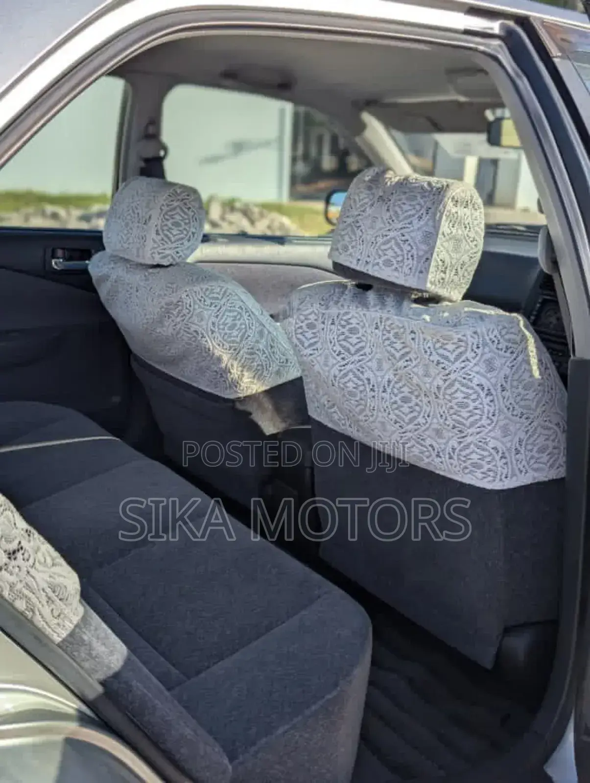 Toyota Carina 1.5 FWD Sedan 2001 Silver