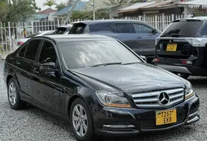 Mercedes-Benz C180 2012 Black