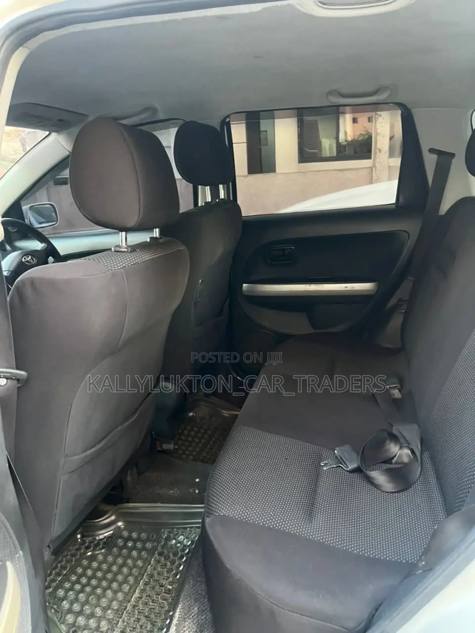 Toyota IST 2003 White
