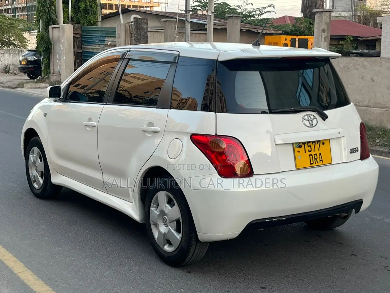 Toyota IST 2003 White
