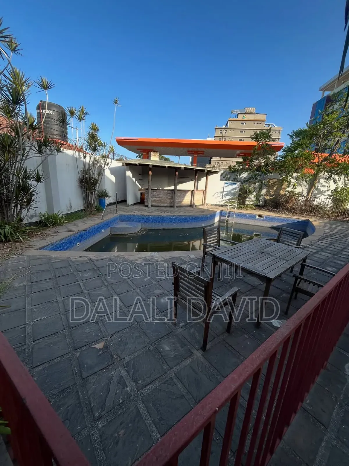 4bdrm Bungalow in Ada Estate for rent
