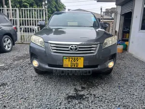 Toyota Vanguard 2012 Gray