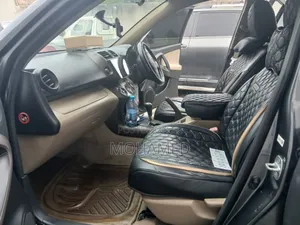 Toyota Vanguard 2012 Gray