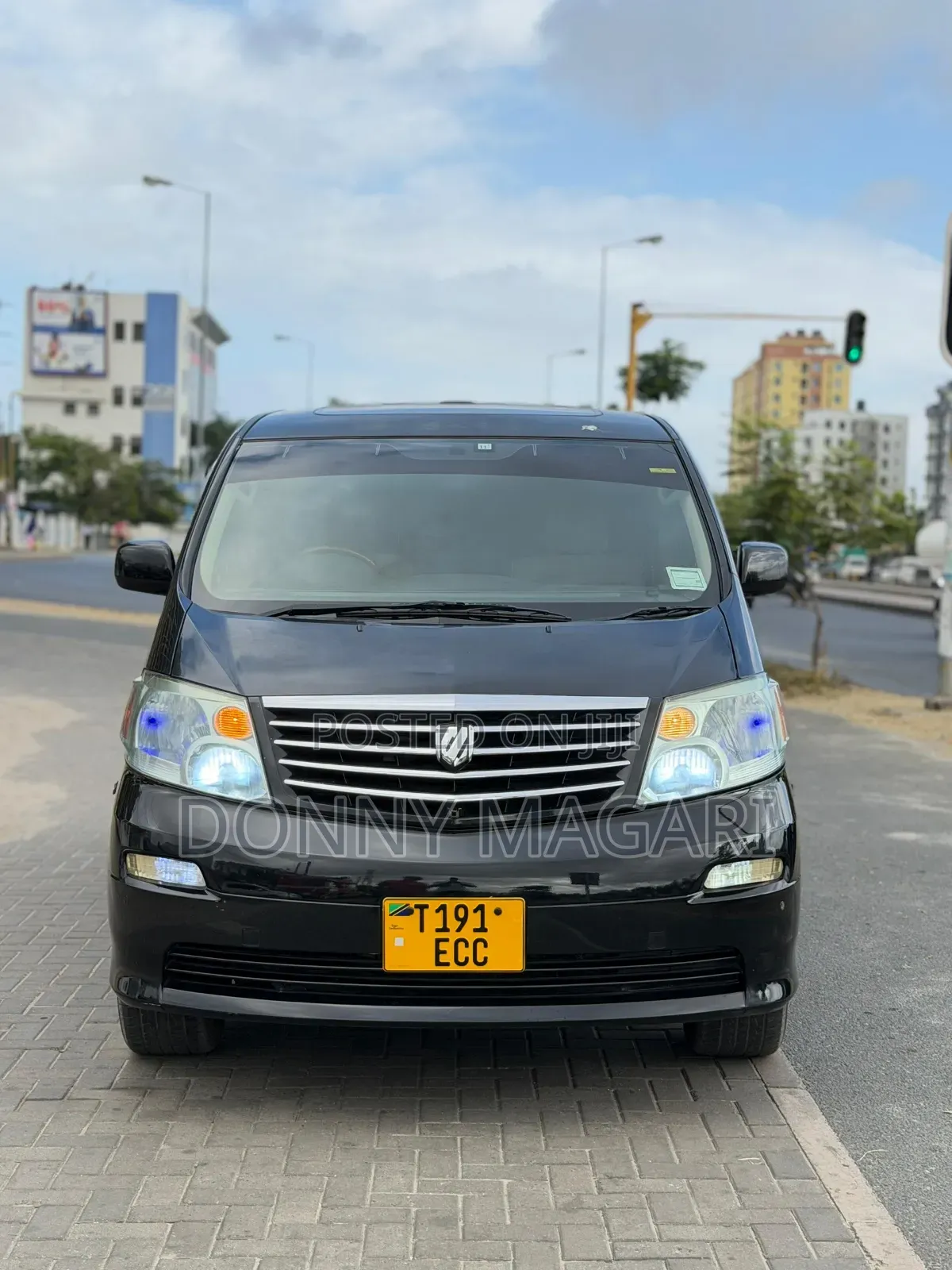 Toyota Alphard 2.4 Petrol AWD 2005 Black