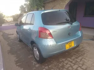 Toyota Vitz 2006 Blue