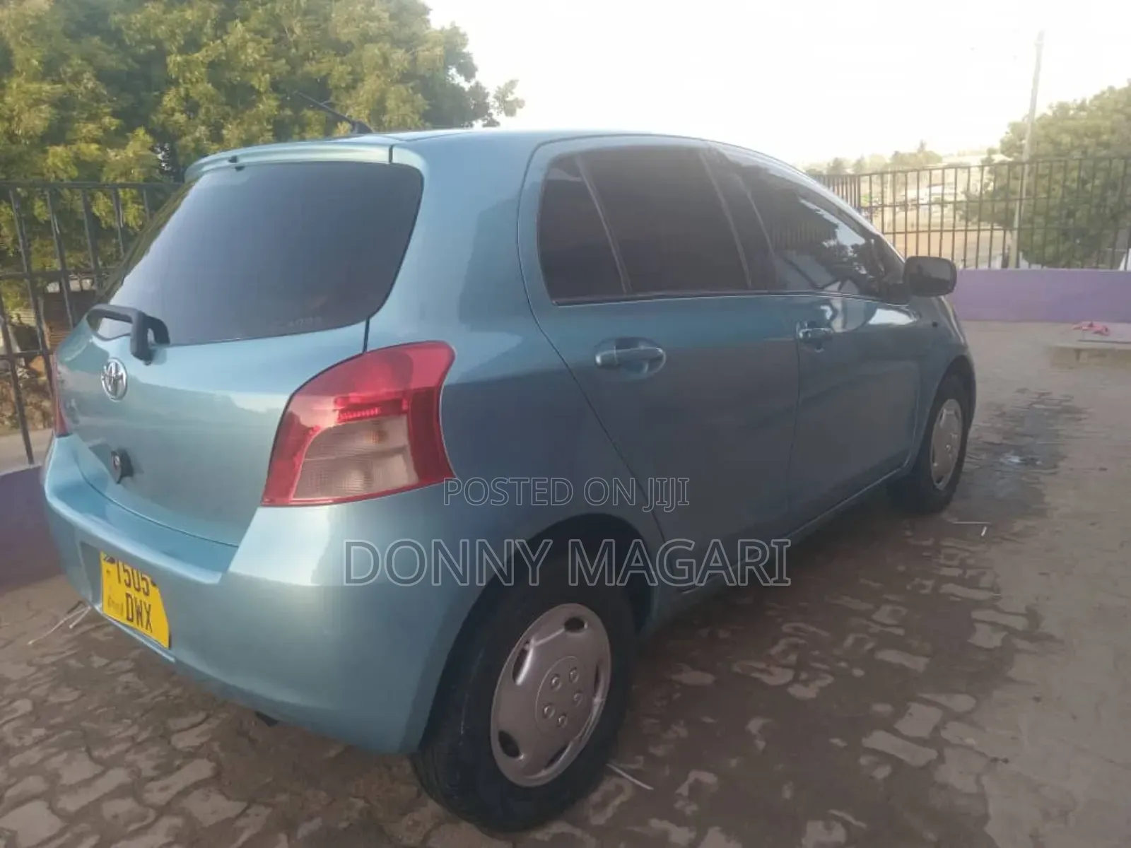Toyota Vitz 2006 Blue