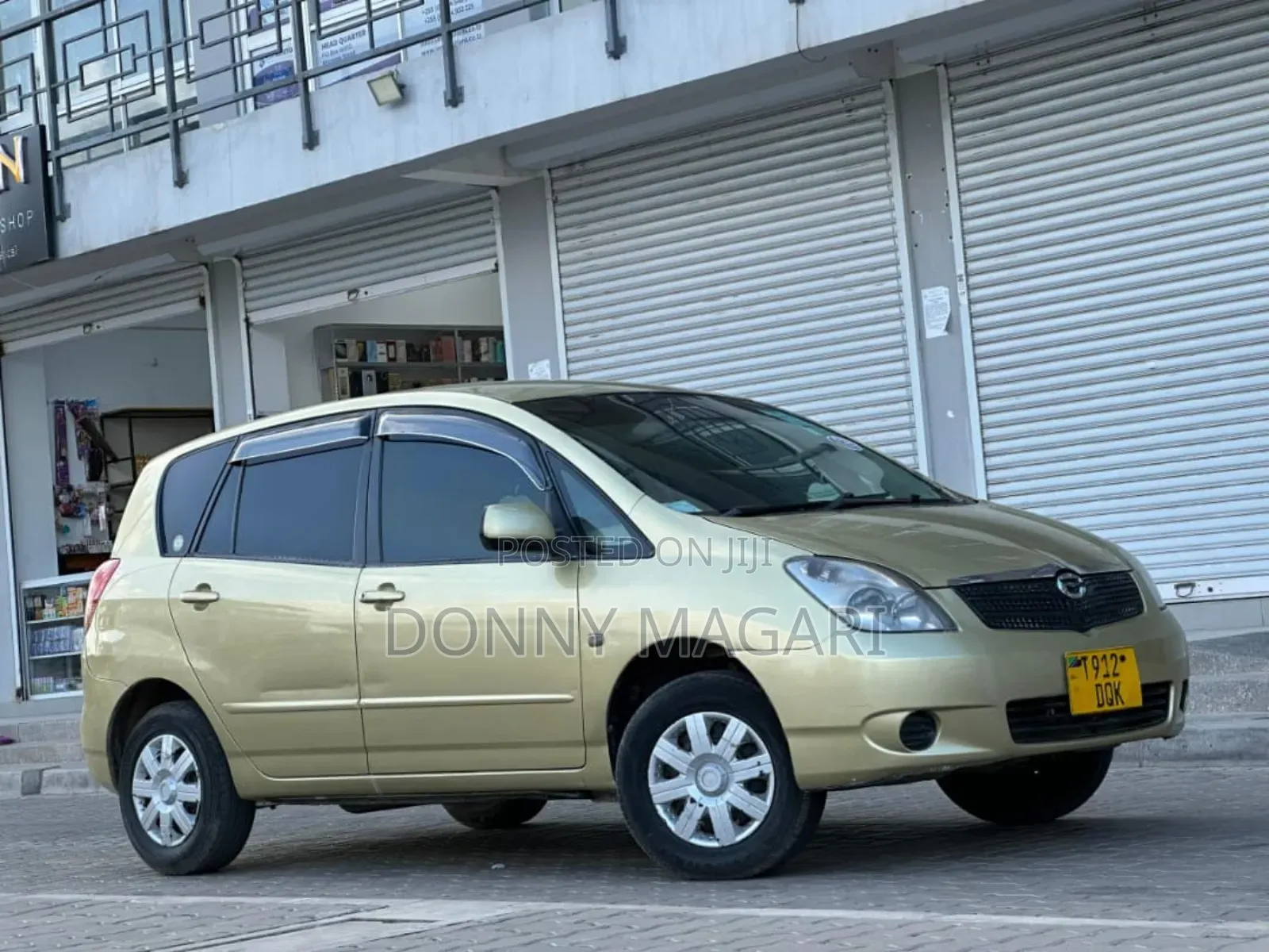 Toyota Corolla Spacio 2006 Gold