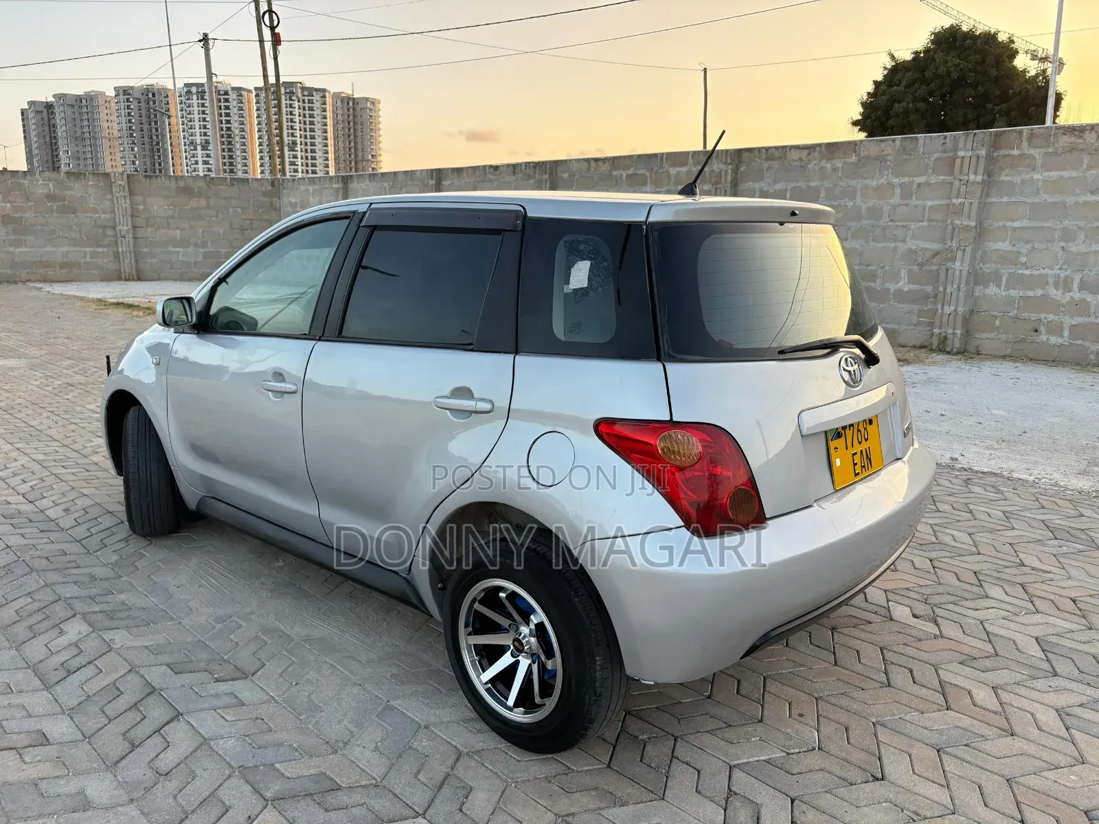Toyota IST 2005 Silver
