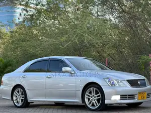 Toyota Crown Royale 2005 Silver