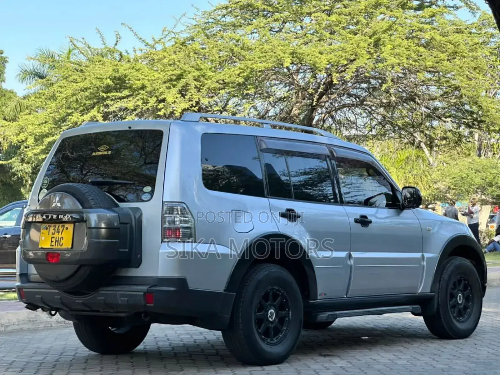 Mitsubishi Pajero 2006 Silver