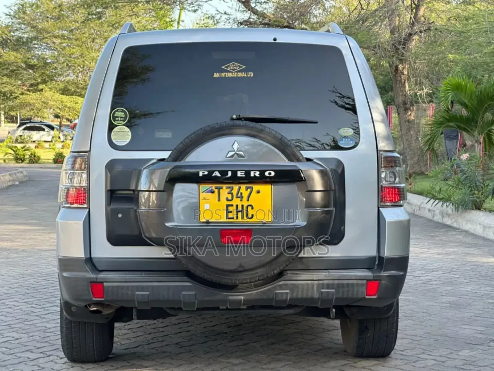 Mitsubishi Pajero 2006 Silver