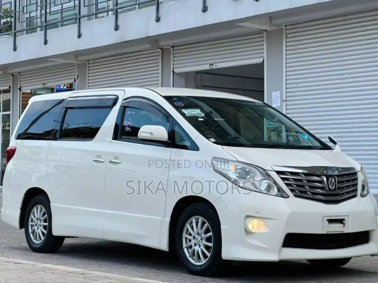Toyota Alphard 2.4 Petrol AWD 2010 White