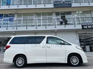 Toyota Alphard 2.4 Petrol AWD 2010 White
