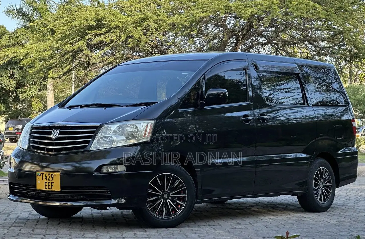 Toyota Alphard 2.4 Petrol FWD 2004 Black