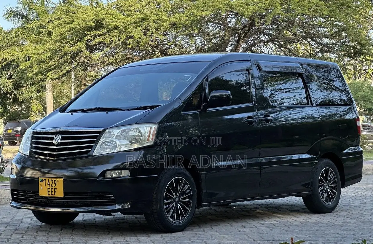 Toyota Alphard 2.4 Petrol FWD 2004 Black