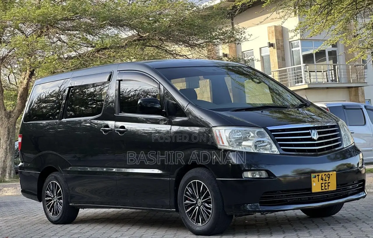 Toyota Alphard 2.4 Petrol FWD 2004 Black