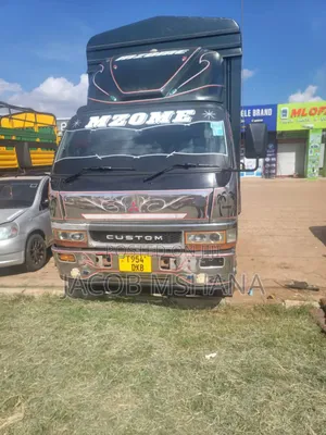Mitsubishi Fuso Canter Engine 35 1998 Black