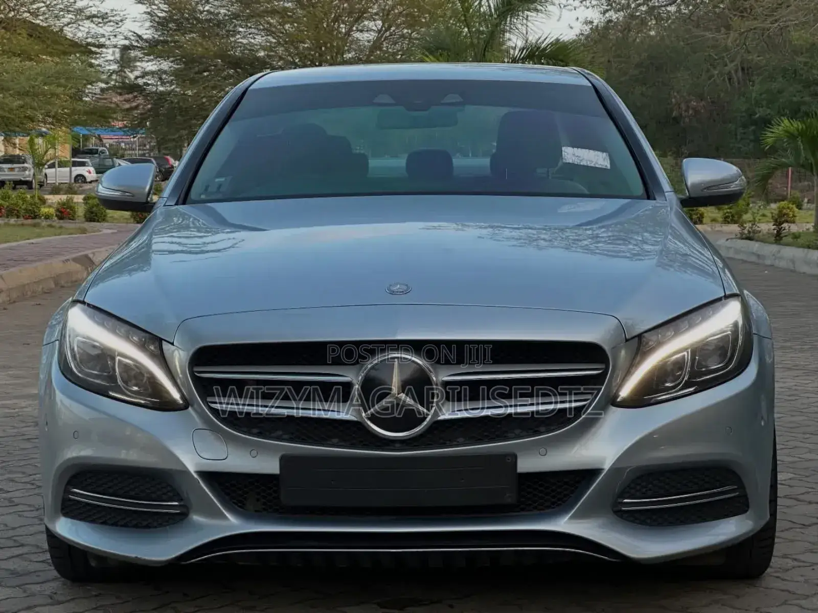 Mercedes-Benz C200 2015 Silver