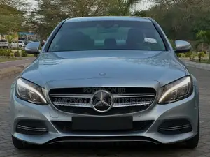 Mercedes-Benz C200 2015 Silver