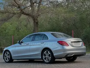 Mercedes-Benz C200 2015 Silver