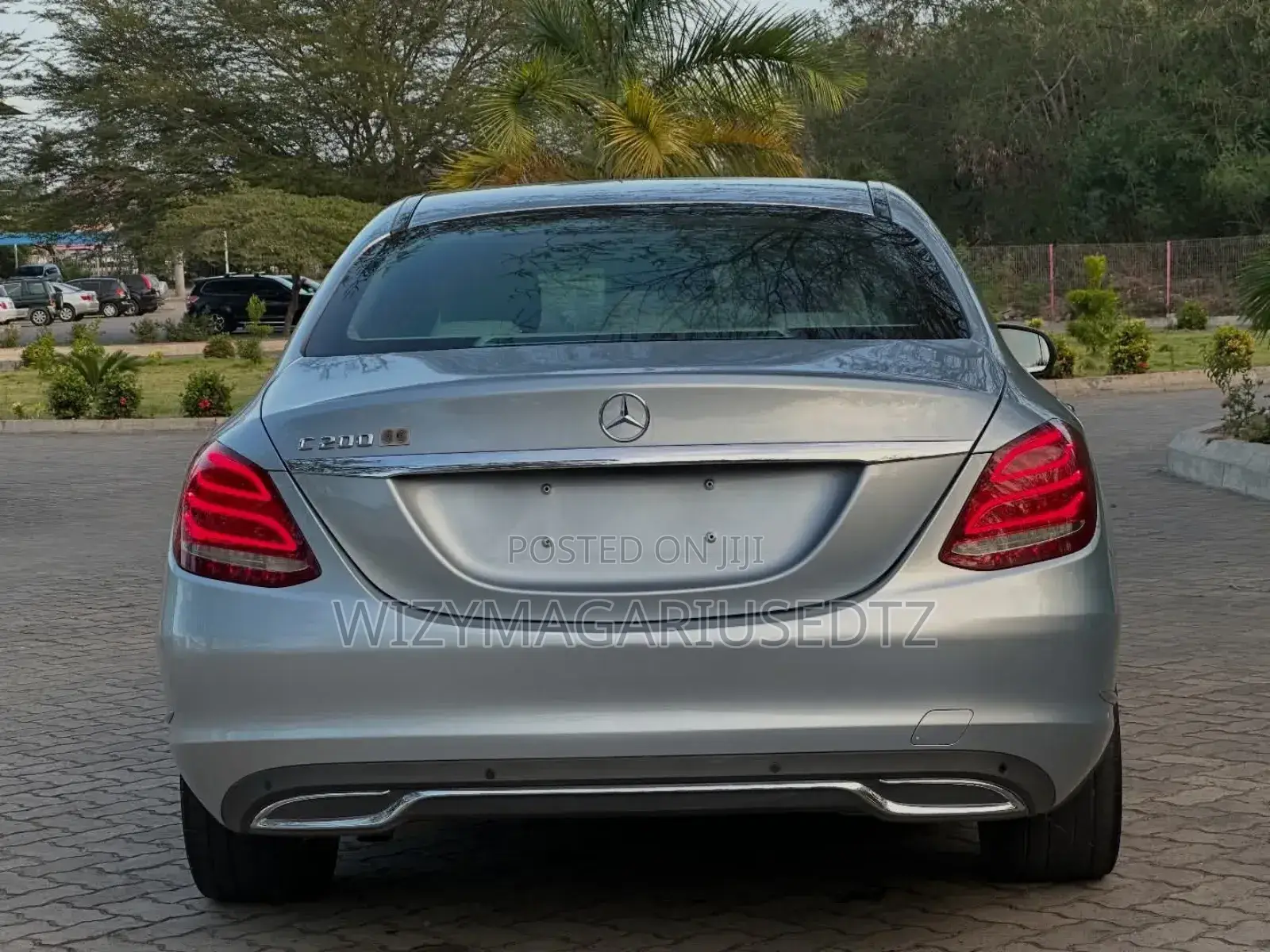 Mercedes-Benz C200 2015 Silver
