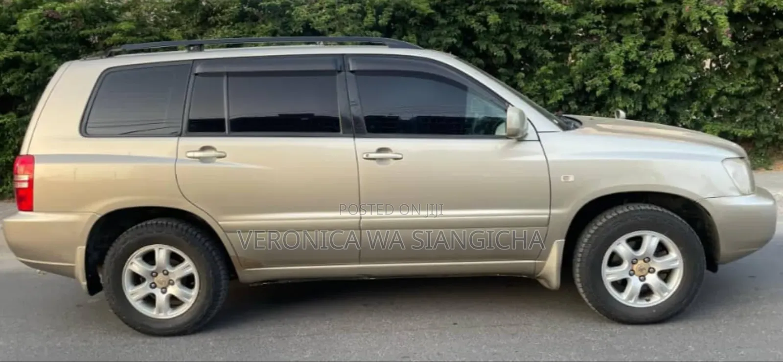 Toyota Kluger 2002 Gold