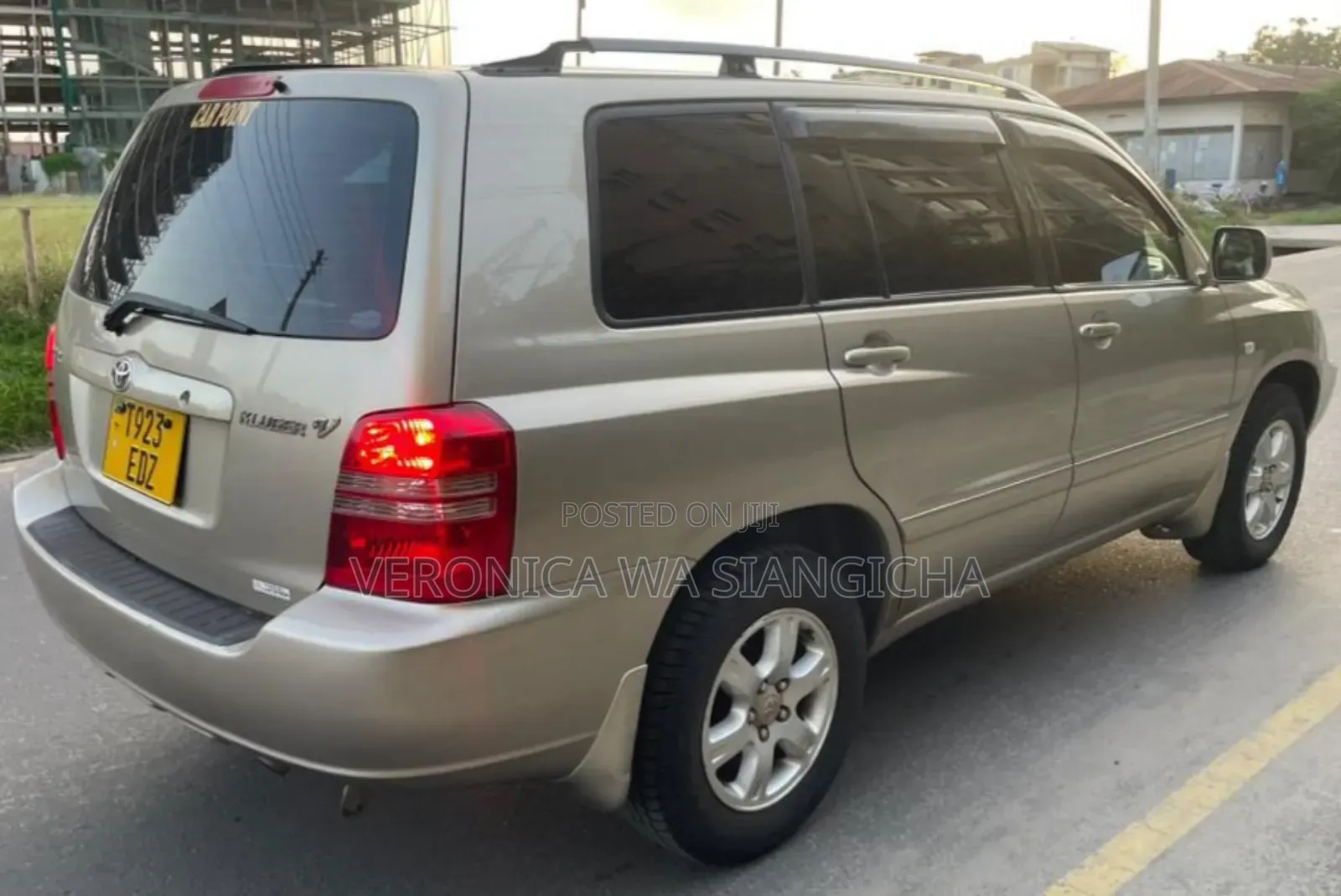 Toyota Kluger 2002 Gold