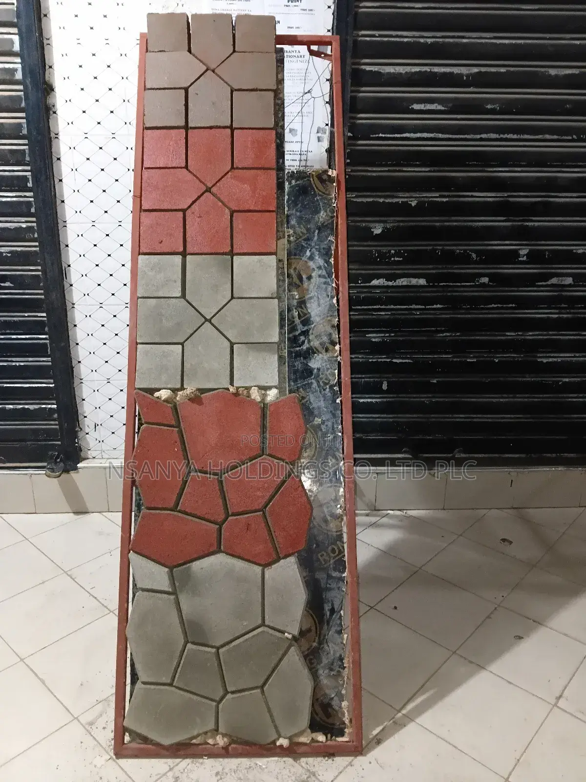 Paving Blocks Za Kisasa. Tunakuja Popote Kufyatua SQM 1 TSHS 25,000/=