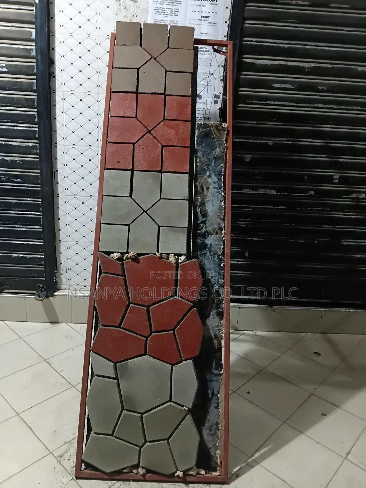 Paving Blocks Za Kisasa. Tunakuja Popote Kufyatua SQM 1 TSHS 25,000/=