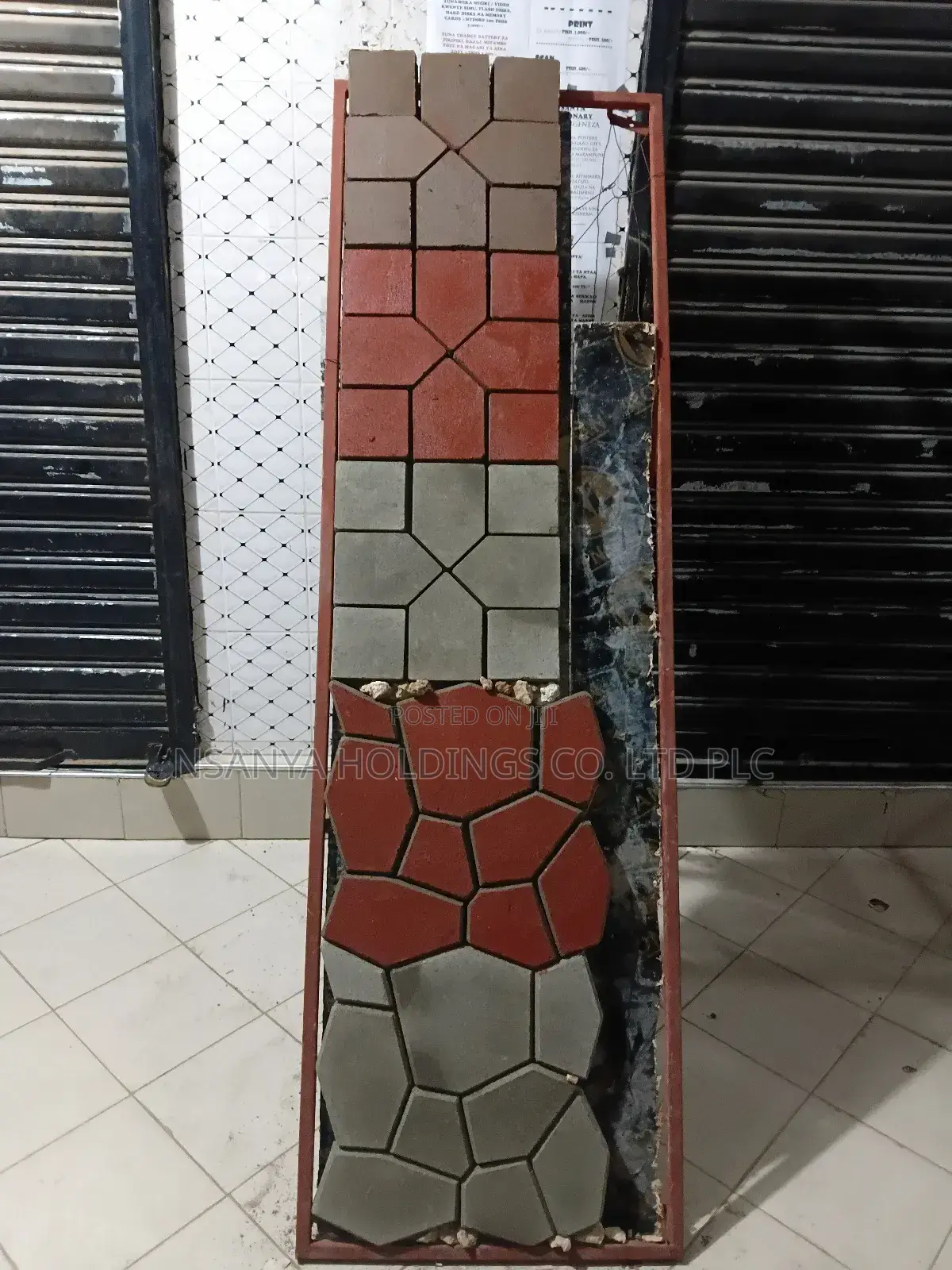 Paving Blocks Za Kisasa. Tunakuja Popote Kufyatua SQM 1 TSHS 25,000/=