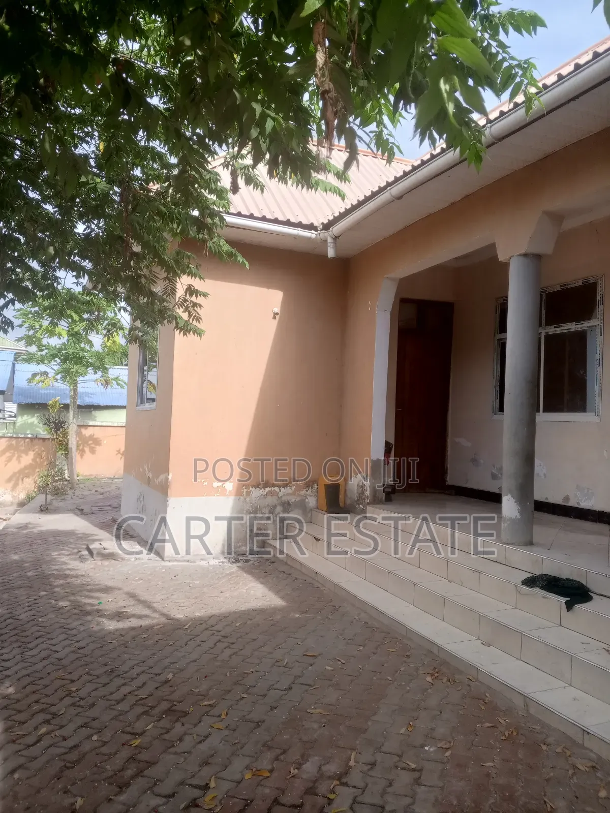 10bdrm House in Carter Real Estate, Kimara for sale