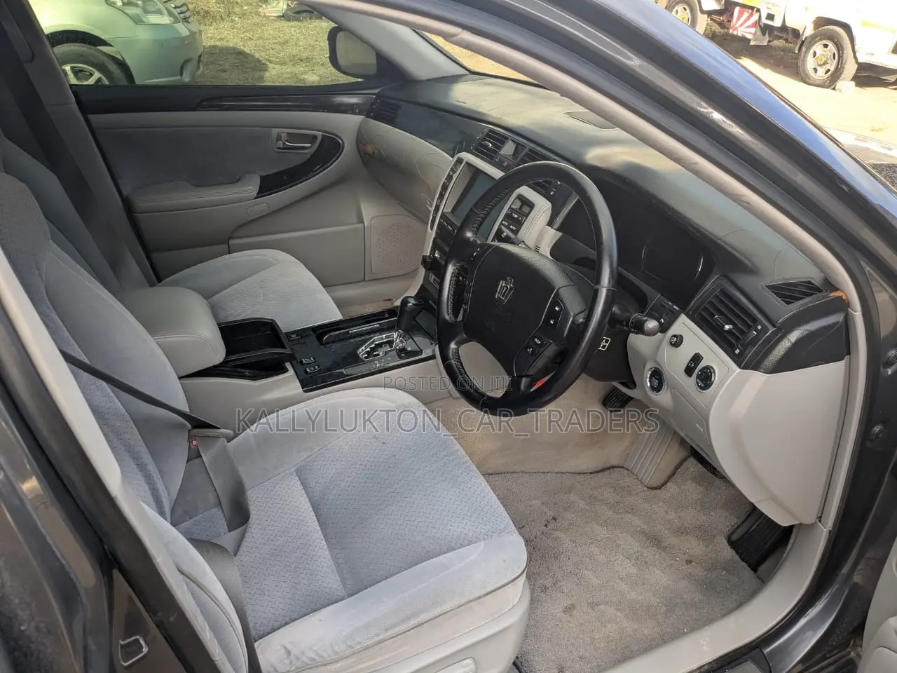 Toyota Crown 2006 Black