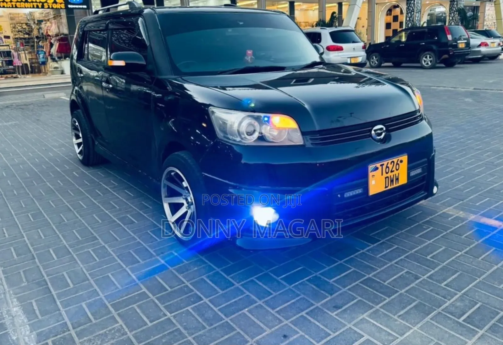 Toyota Corolla Rumion Hatchback 1.5 FWD 2010 Black