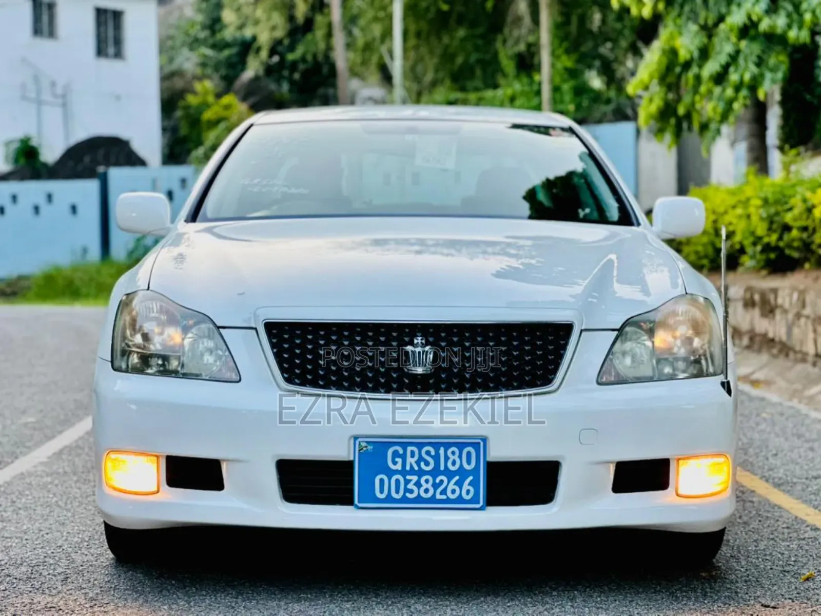 Toyota Crown 2006 White