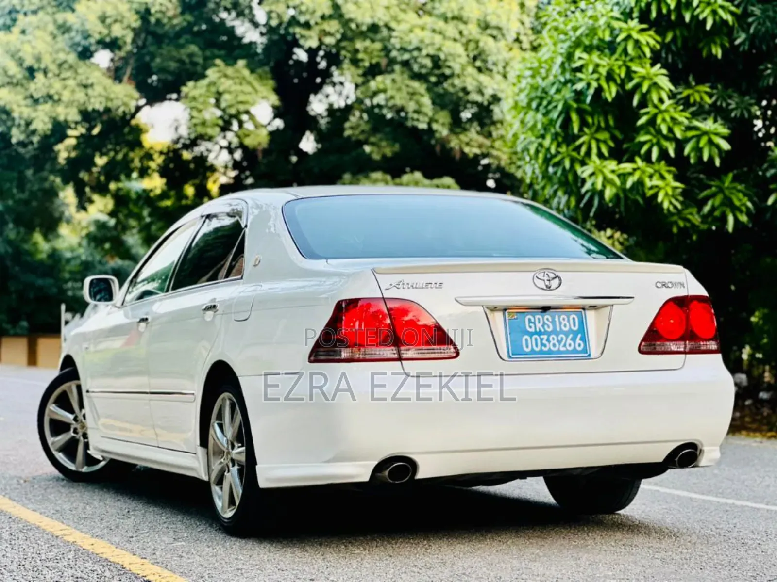 Toyota Crown 2006 White