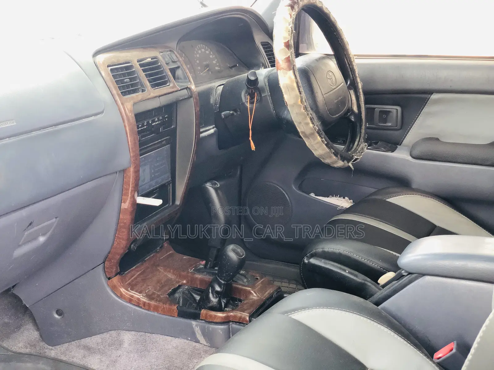 Toyota Hilux Surf 1997 Black