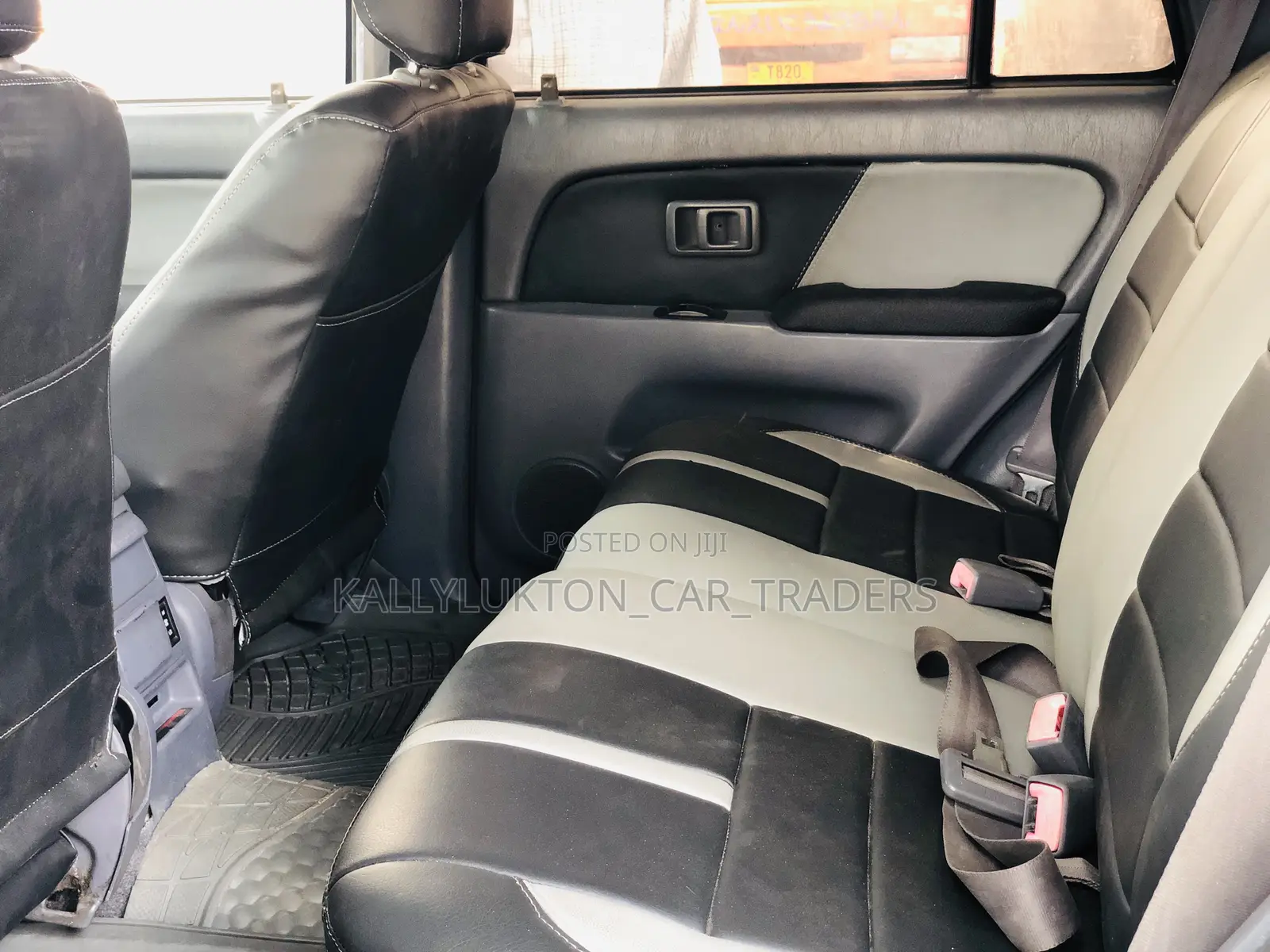 Toyota Hilux Surf 1997 Black