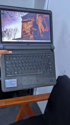 Laptop Dell Latitude 3350 8GB Intel Core I3 HDD 500GB