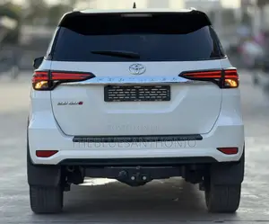 Toyota Fortuner 2020 White