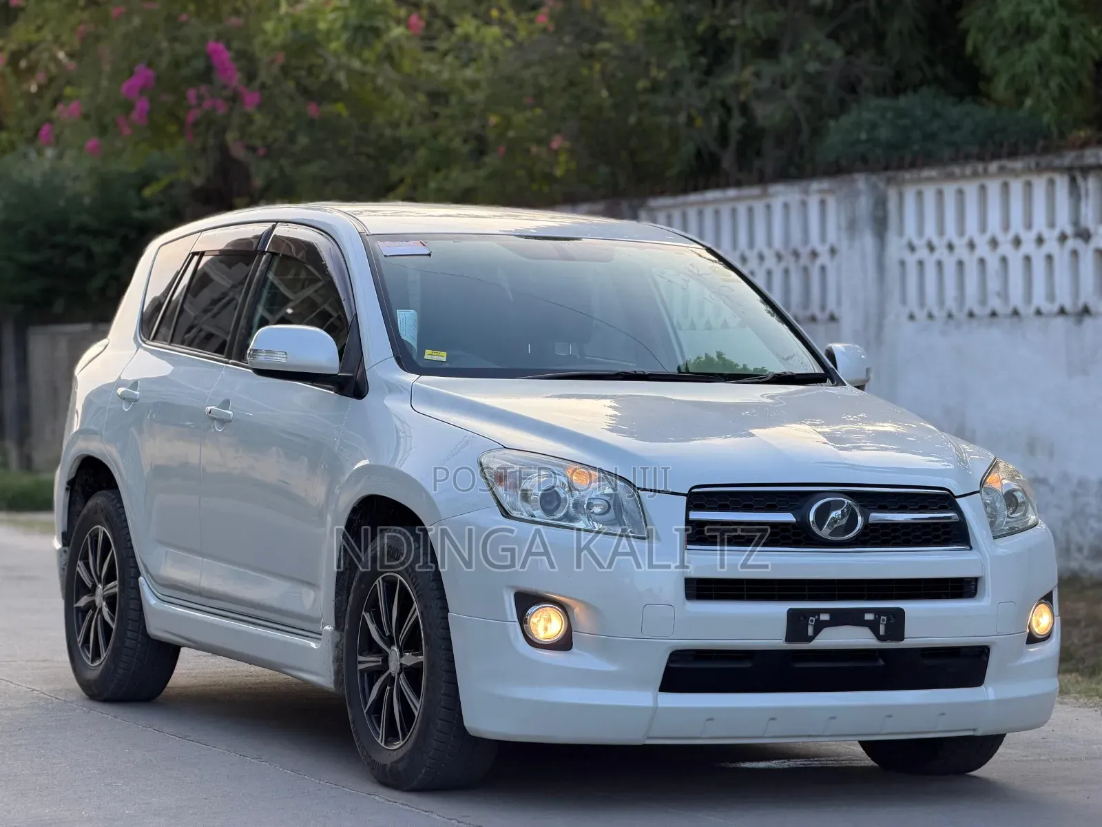 Toyota RAV4 2008 White