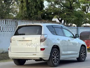 Toyota RAV4 2008 White