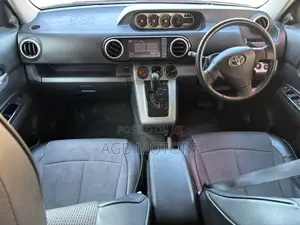Toyota Corolla Rumion Hatchback 1.8 AWD 2010 Burgundy