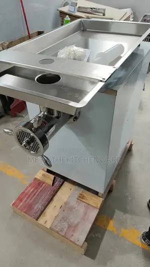 Commercial Stainless Steel Electric Meat Grinder 650kg/H